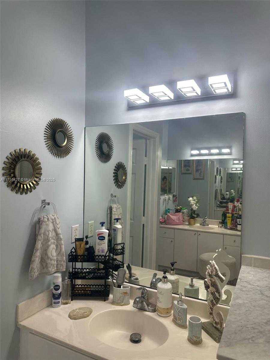 Small Image of 2908 AUGUSTA DR, Homestead Number 37