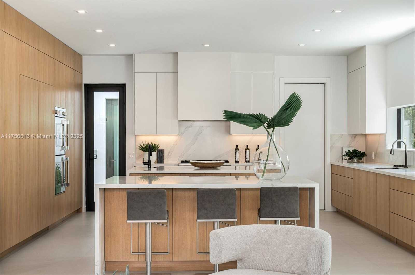 Small Image of 6991 SOUTH WEST 91 ST, Pinecrest Number 3
