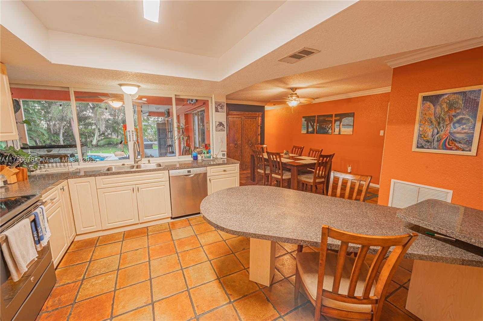 Small Image of 11400 TARA DR, Plantation Number 16
