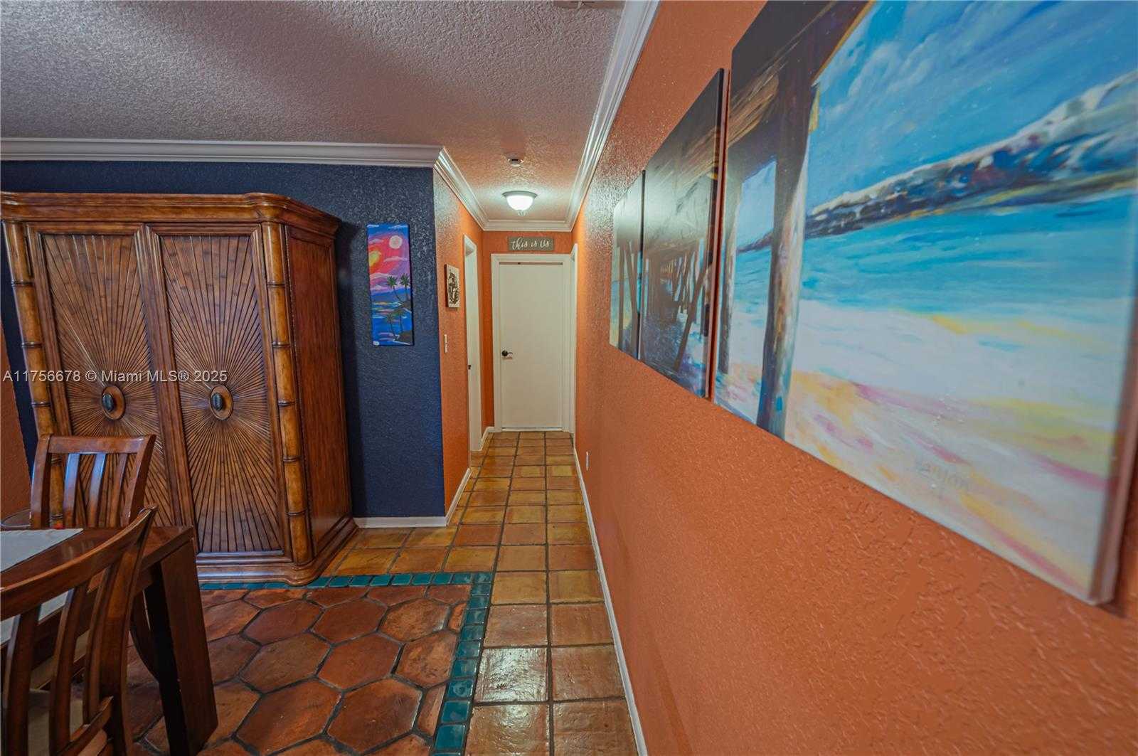 Small Image of 11400 TARA DR, Plantation Number 23