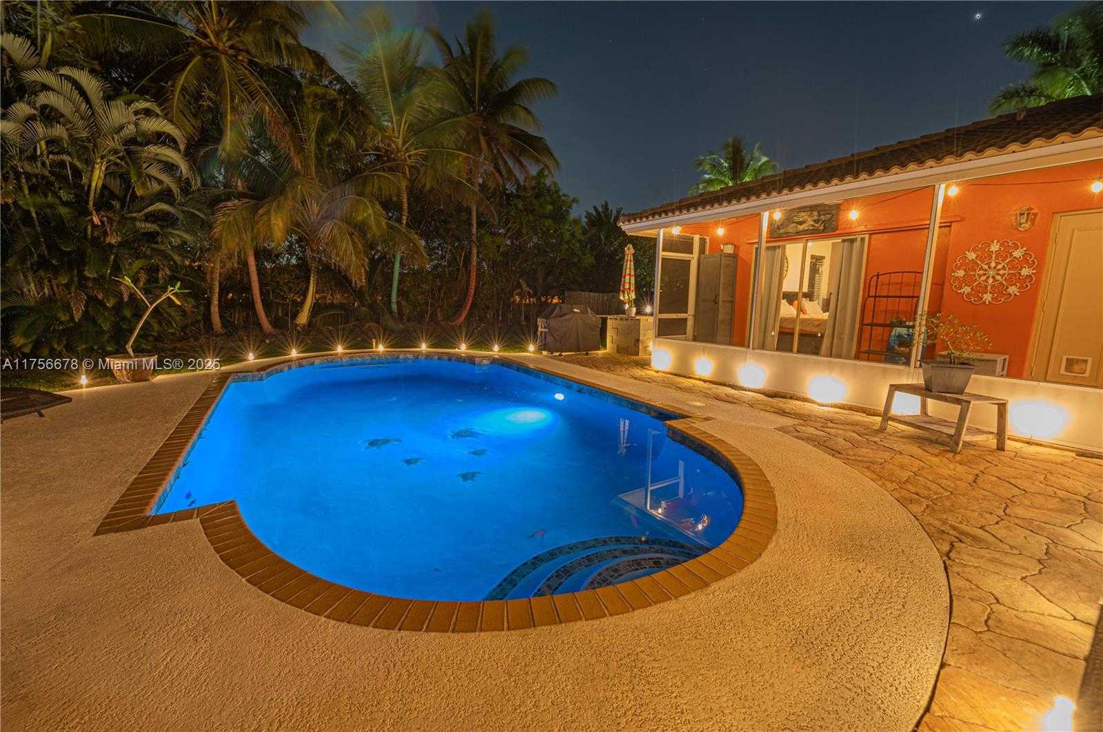 Small Image of 11400 TARA DR, Plantation Number 31
