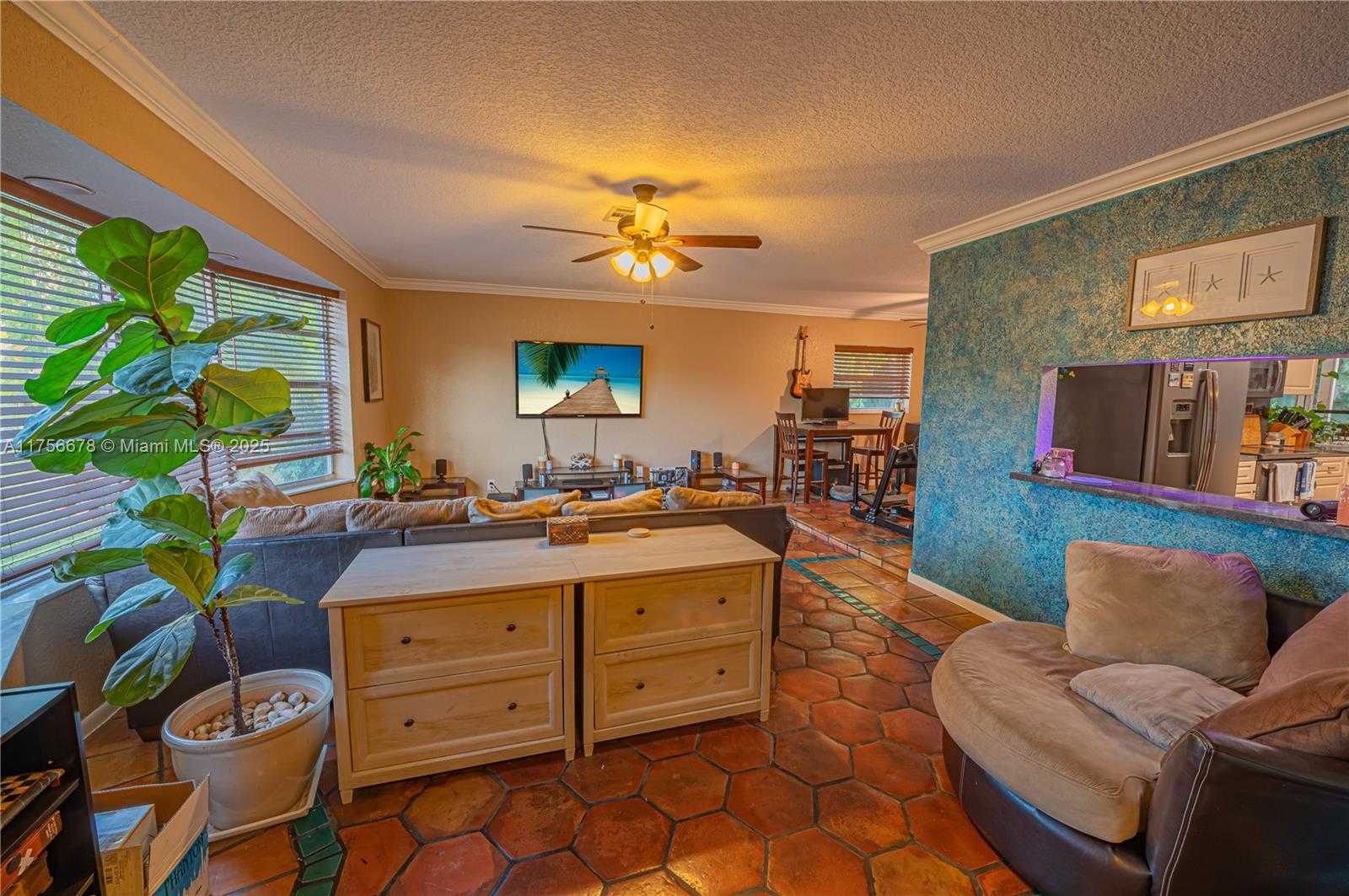 Small Image of 11400 TARA DR, Plantation Number 8