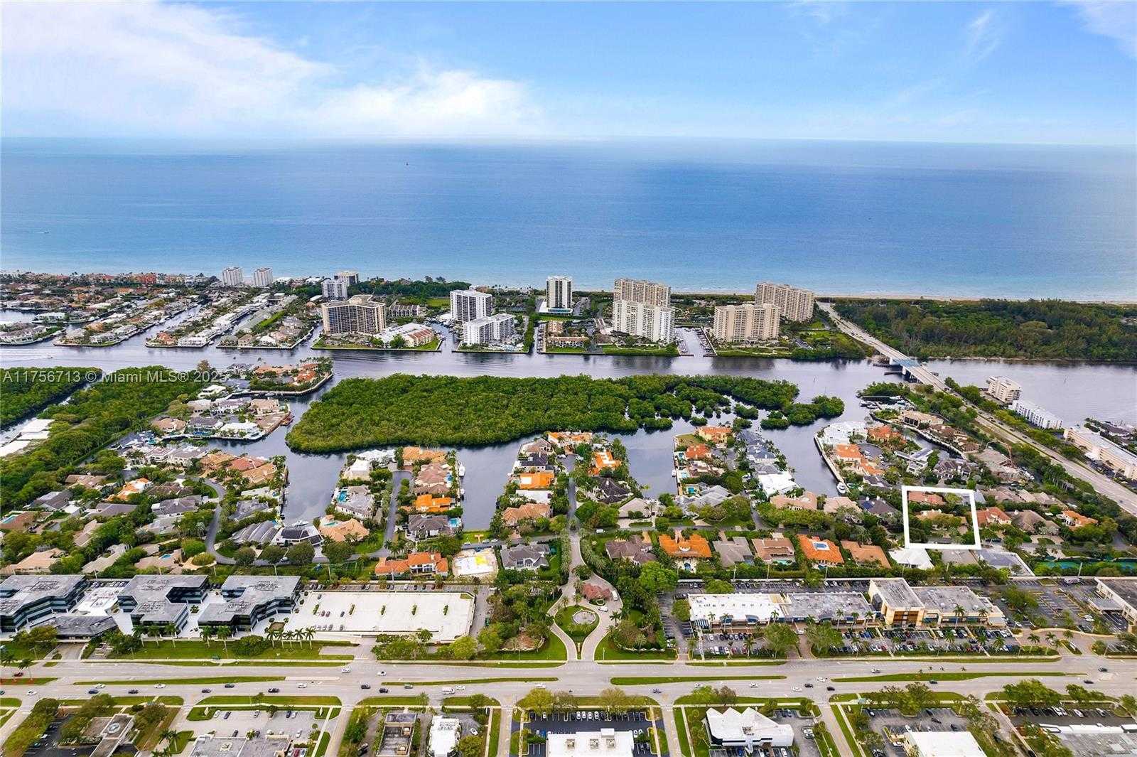 Small Image of 4140 SANCTUARY LN, Boca Raton Number 13