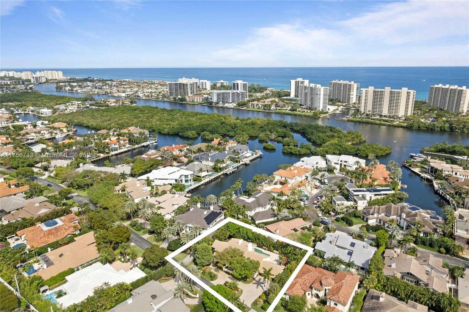 Small Image of 4140 SANCTUARY LN, Boca Raton Number 15