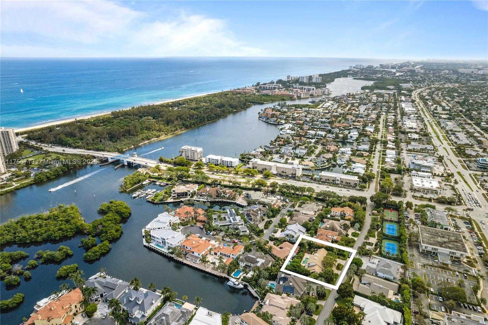 Small Image of 4140 SANCTUARY LN, Boca Raton Number 17
