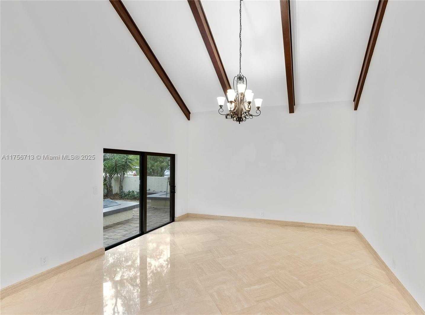 Small Image of 4140 SANCTUARY LN, Boca Raton Number 24