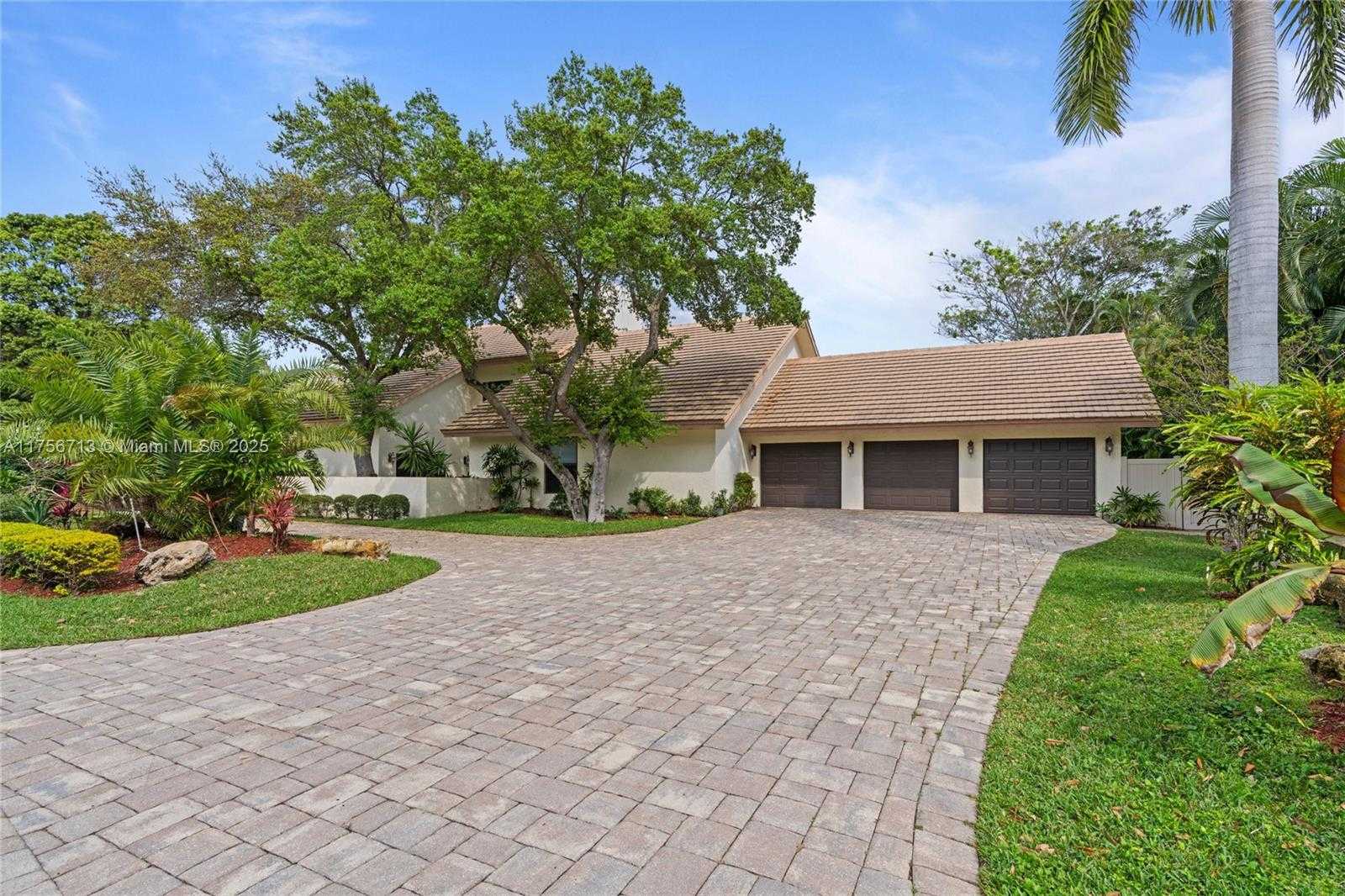 Small Image of 4140 SANCTUARY LN, Boca Raton Number 5