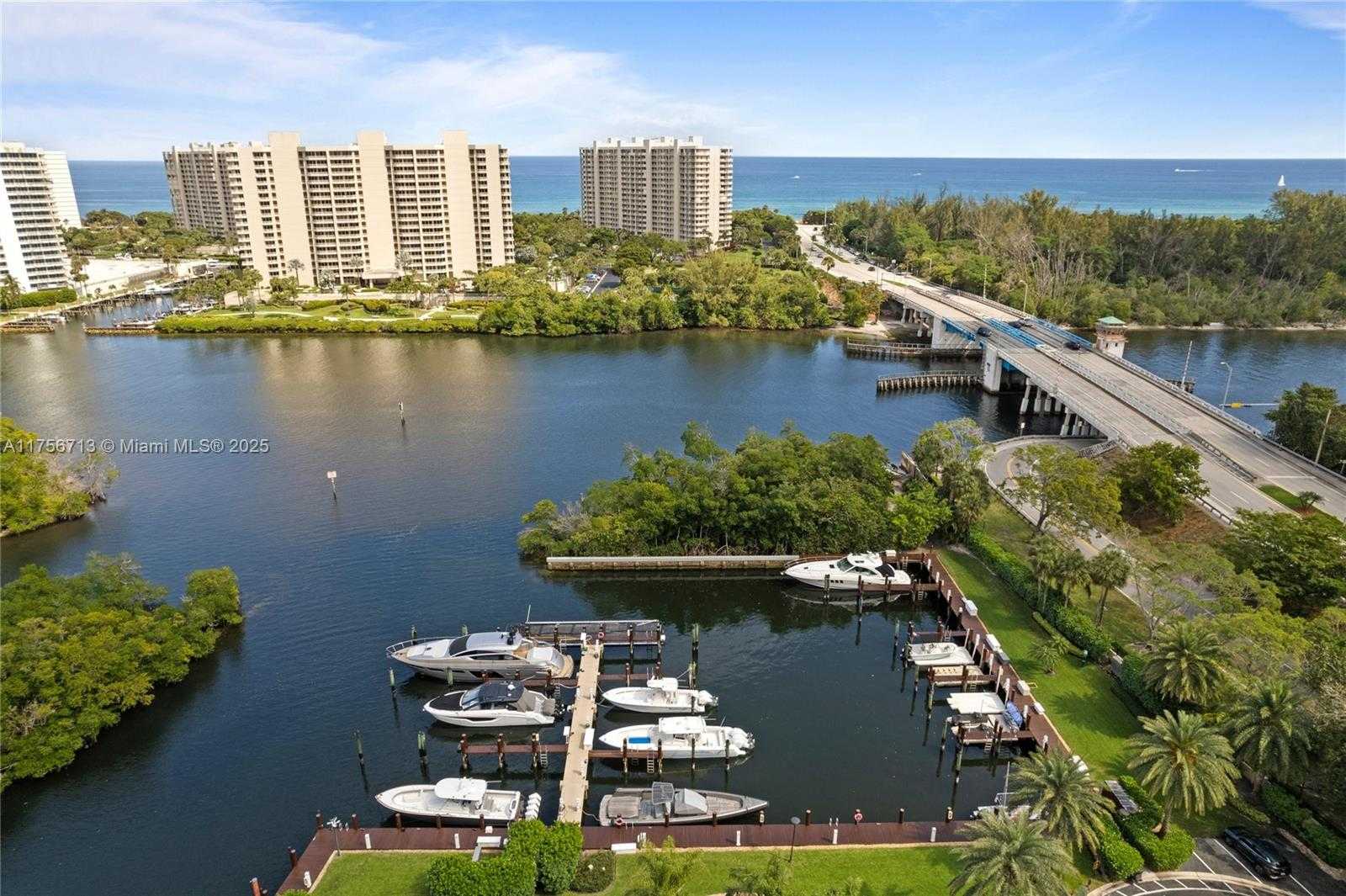 Small Image of 4140 SANCTUARY LN, Boca Raton Number 57