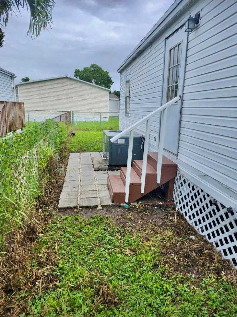 Small Image of 35250 SOUTH WEST 177TH CT UNIT 188, Homestead Number 19