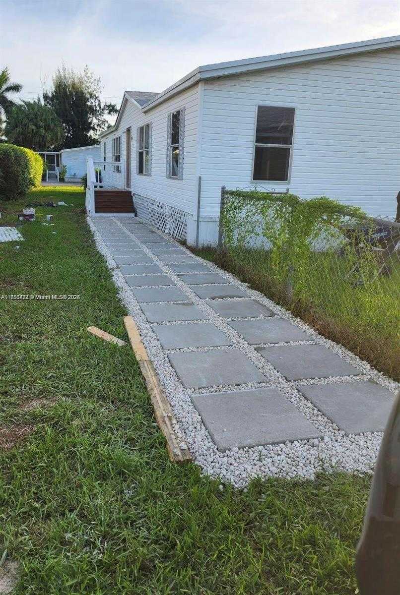 Small Image of 35250 SOUTH WEST 177TH CT UNIT 188, Homestead Number 2