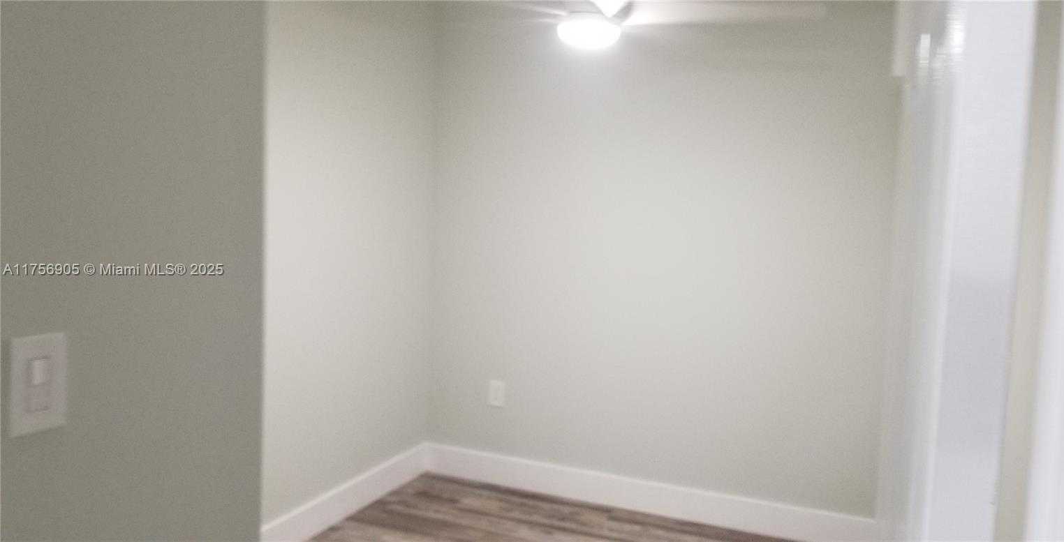 Small Image of 2465 NORTH EAST 184TH ST, North Miami Beach Number 10