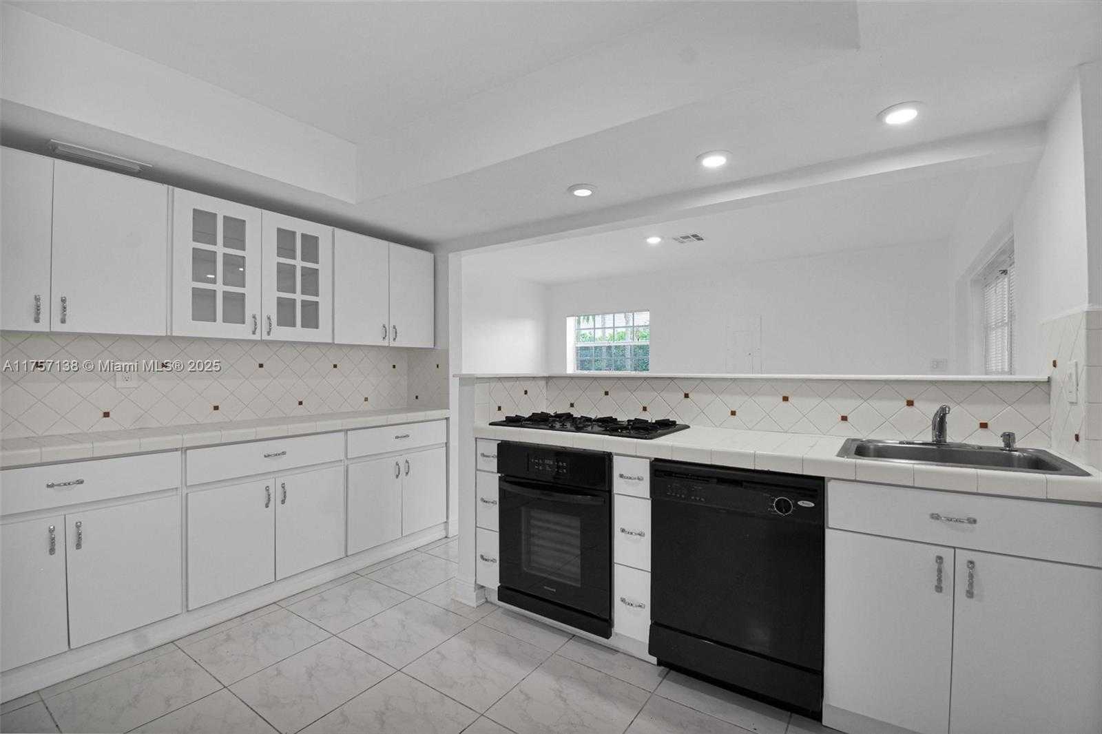 Small Image of 8790 SOUTH WEST 84TH ST, Miami Number 18