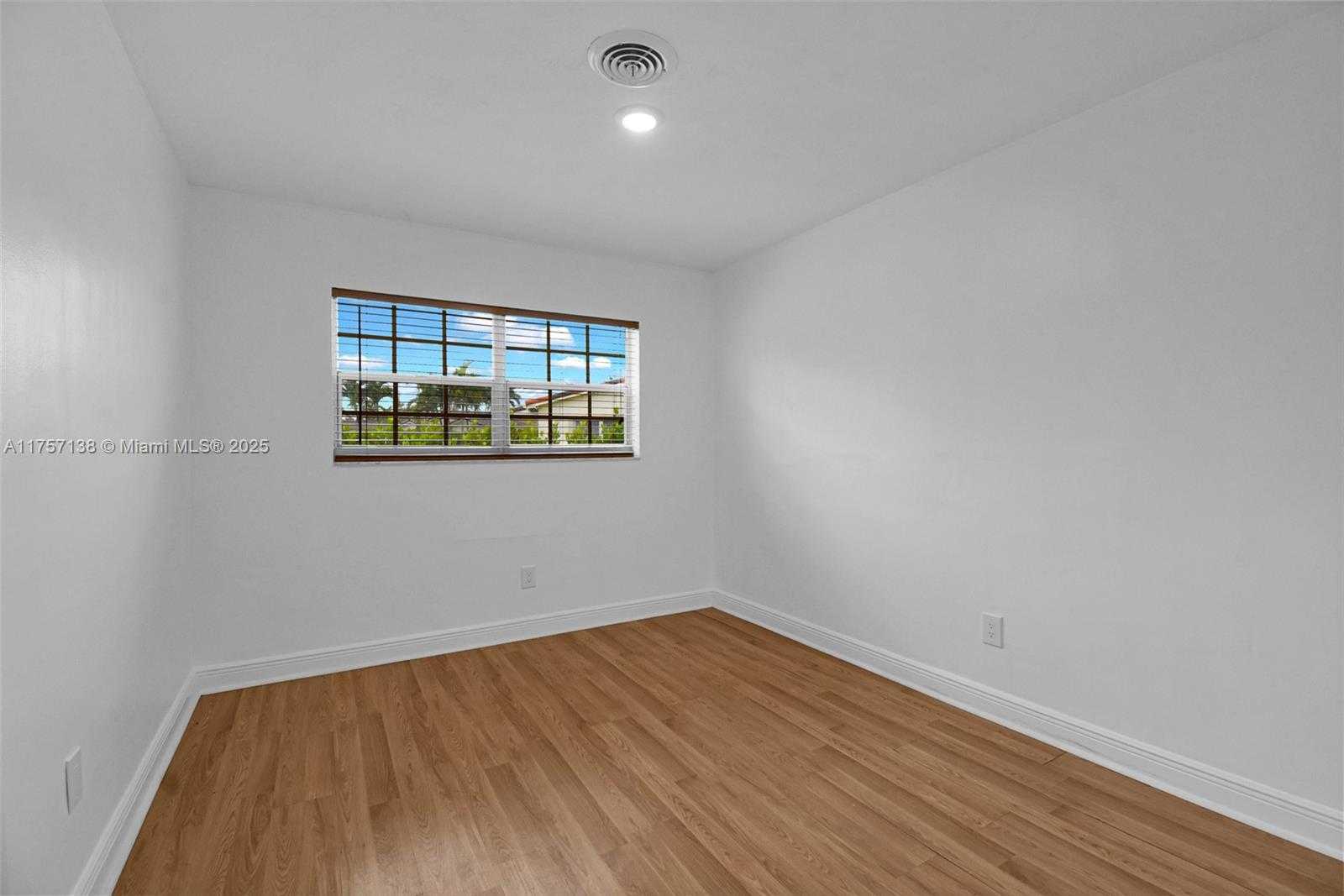 Small Image of 8790 SOUTH WEST 84TH ST, Miami Number 30
