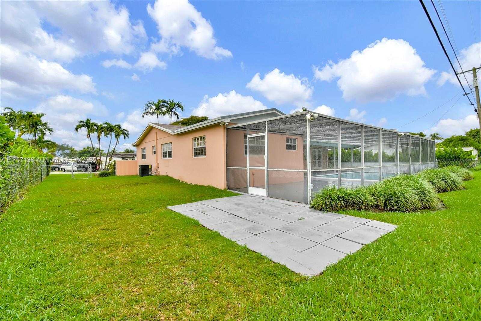Small Image of 8790 SOUTH WEST 84TH ST, Miami Number 40