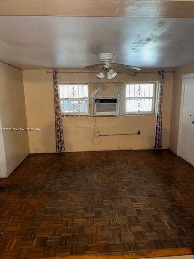Small Image of 315 NORTH WEST 127TH ST, North Miami Number 10