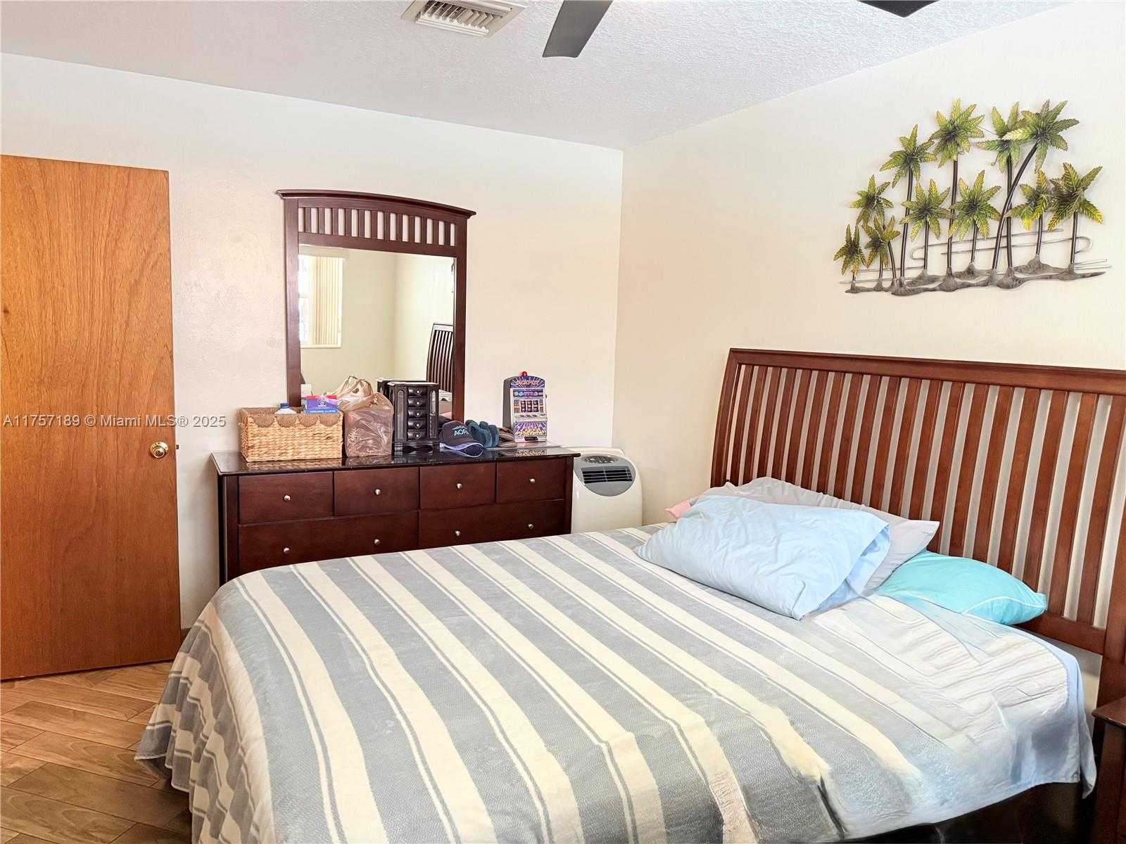 Small Image of 5369 BALSAM TER, Plantation Number 31