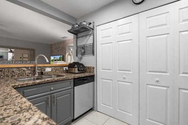 Small Image of 8813 CLEARY BLVD, Plantation Number 10
