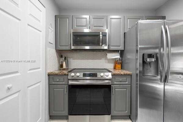 Small Image of 8813 CLEARY BLVD, Plantation Number 11