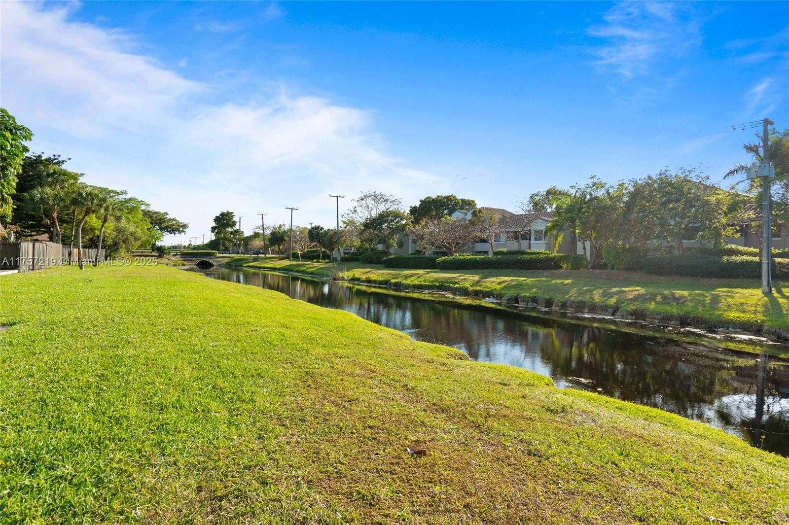 Small Image of 8813 CLEARY BLVD, Plantation Number 3