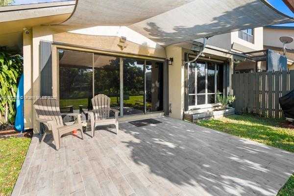 Small Image of 8813 CLEARY BLVD, Plantation Number 5