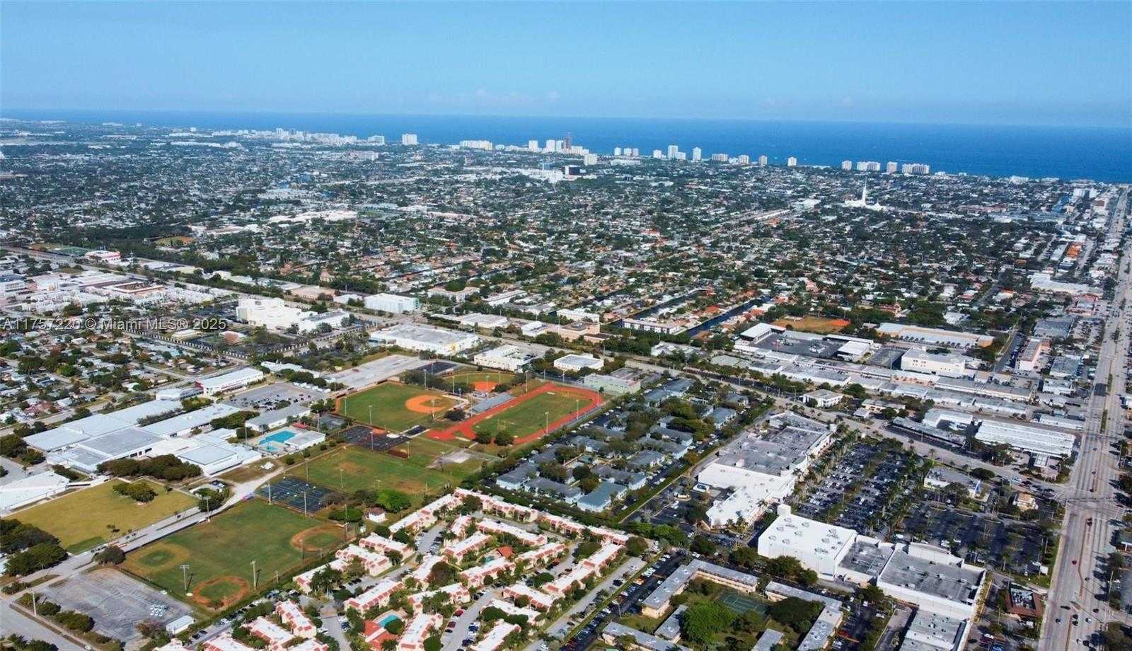 Small Image of 4730 NORTH EAST 3RD AVE, Oakland Park Number 36