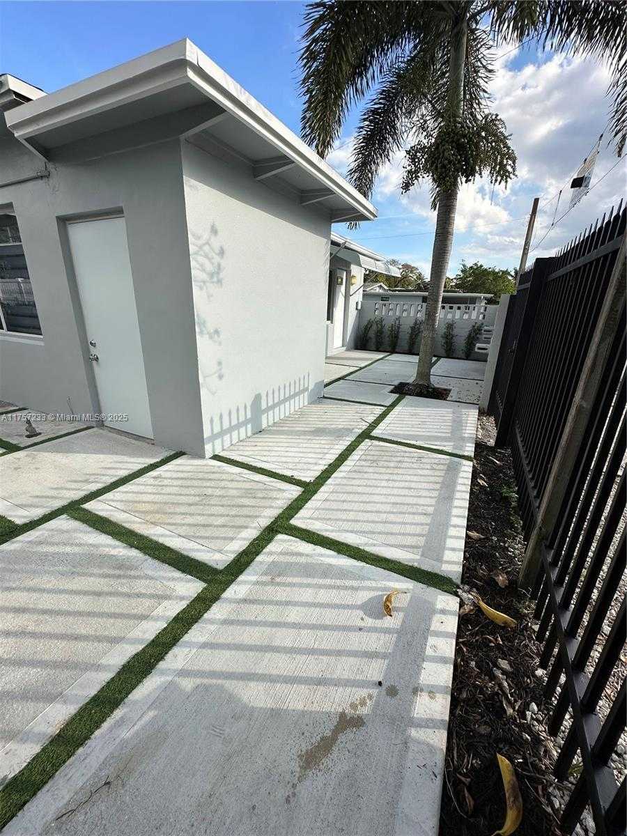 Small Image of 1300 NORTH WEST 7TH TER, Fort Lauderdale Number 11