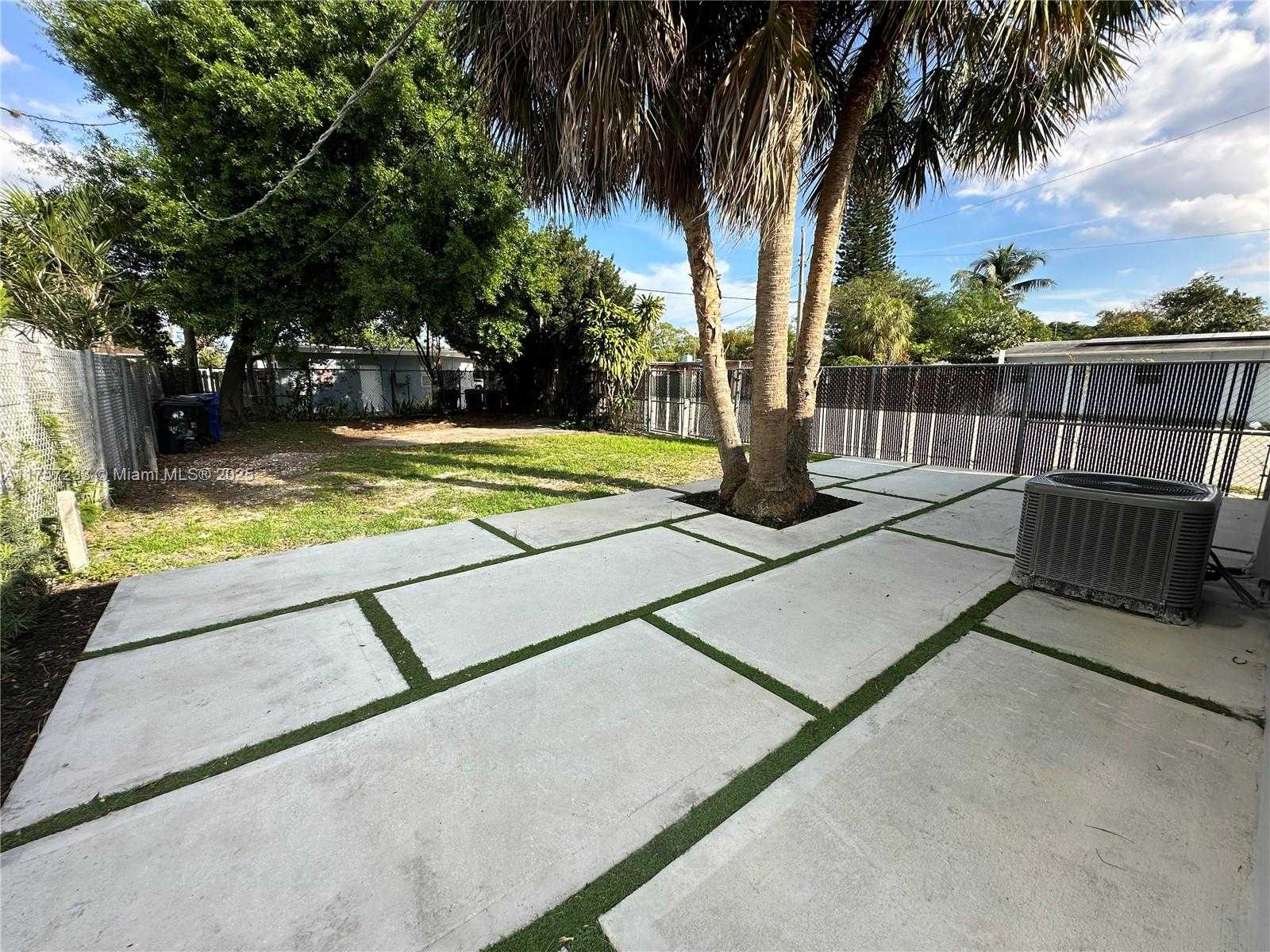Small Image of 1300 NORTH WEST 7TH TER, Fort Lauderdale Number 13