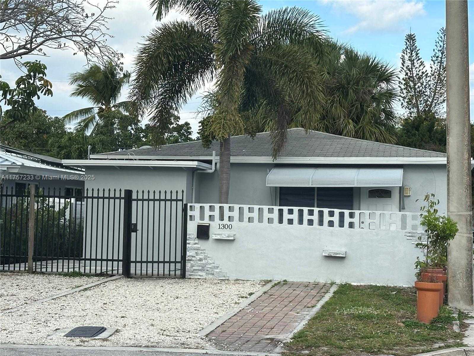 Small Image of 1300 NORTH WEST 7TH TER, Fort Lauderdale Number 17