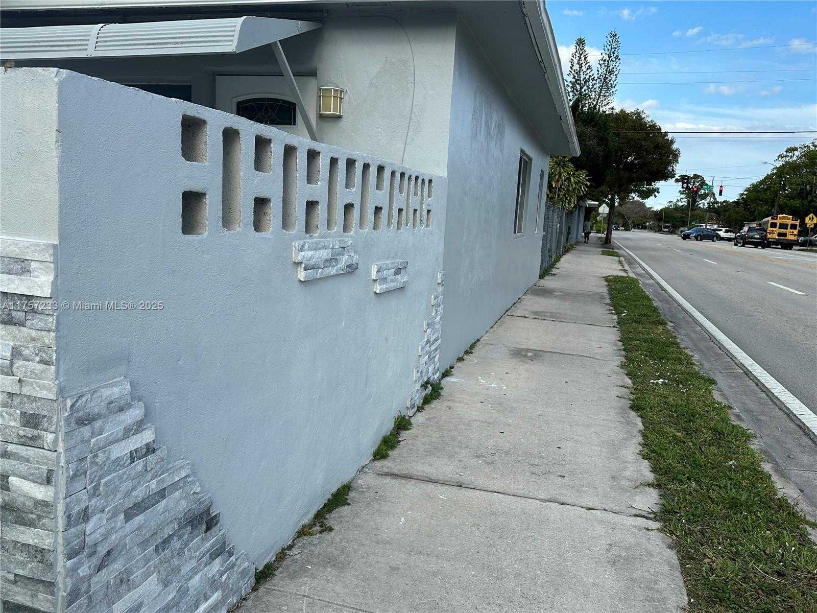 Small Image of 1300 NORTH WEST 7TH TER, Fort Lauderdale Number 18