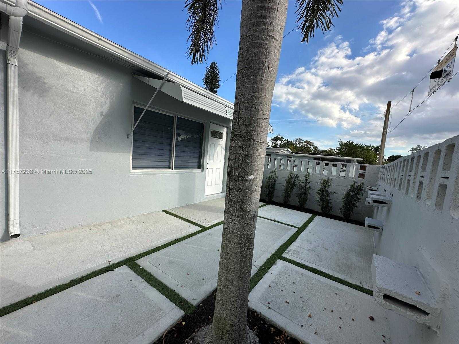 Small Image of 1300 NORTH WEST 7TH TER, Fort Lauderdale Number 2