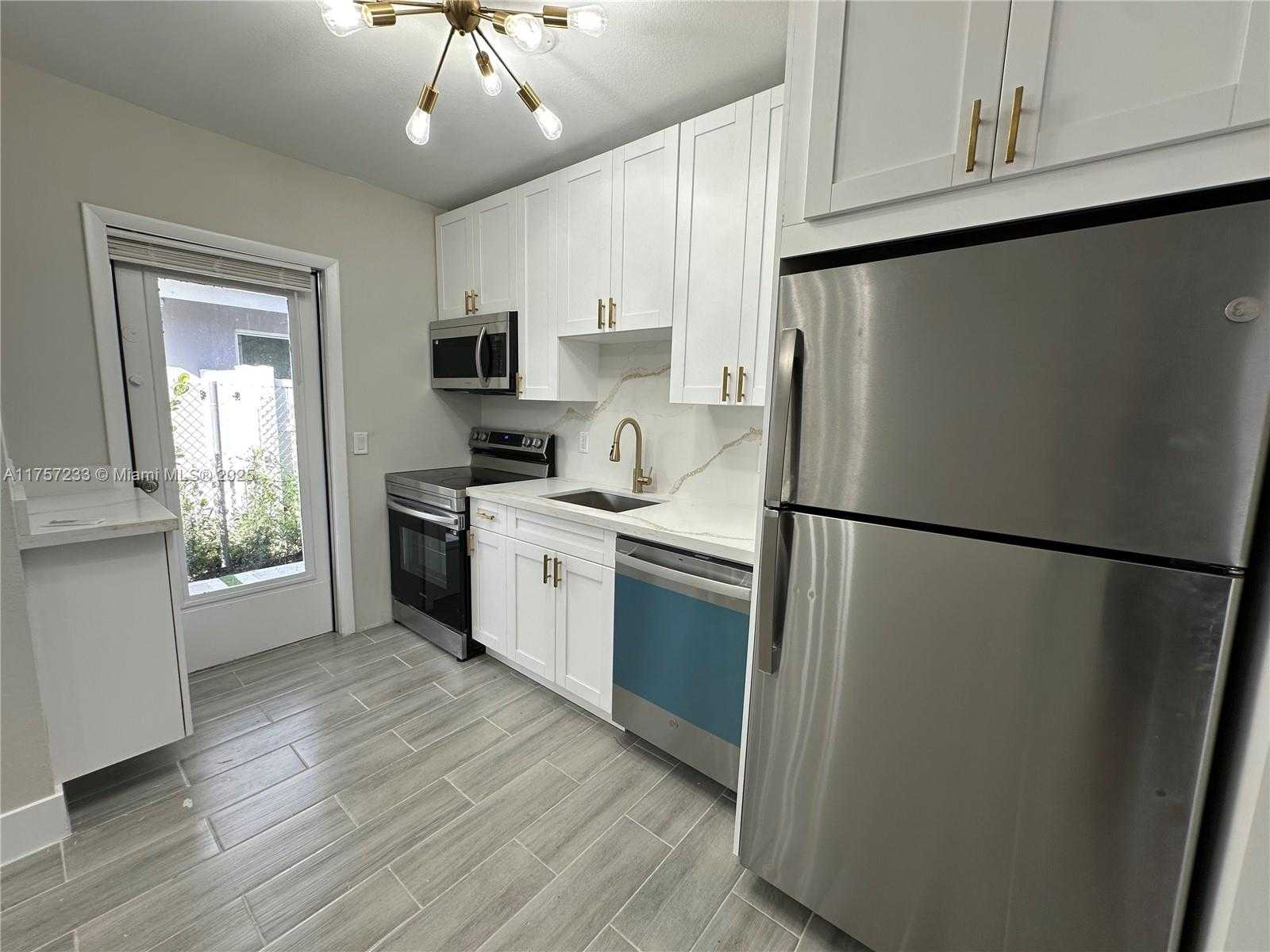 Small Image of 1300 NORTH WEST 7TH TER, Fort Lauderdale Number 5