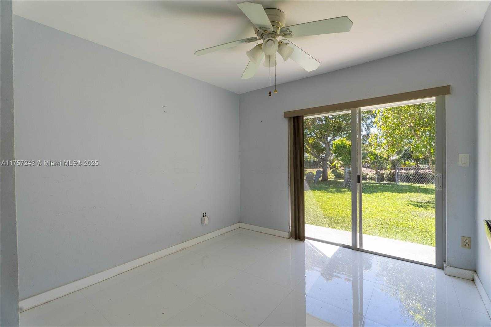 Small Image of 17924 SOUTH WEST 89TH PL, Palmetto Bay Number 13
