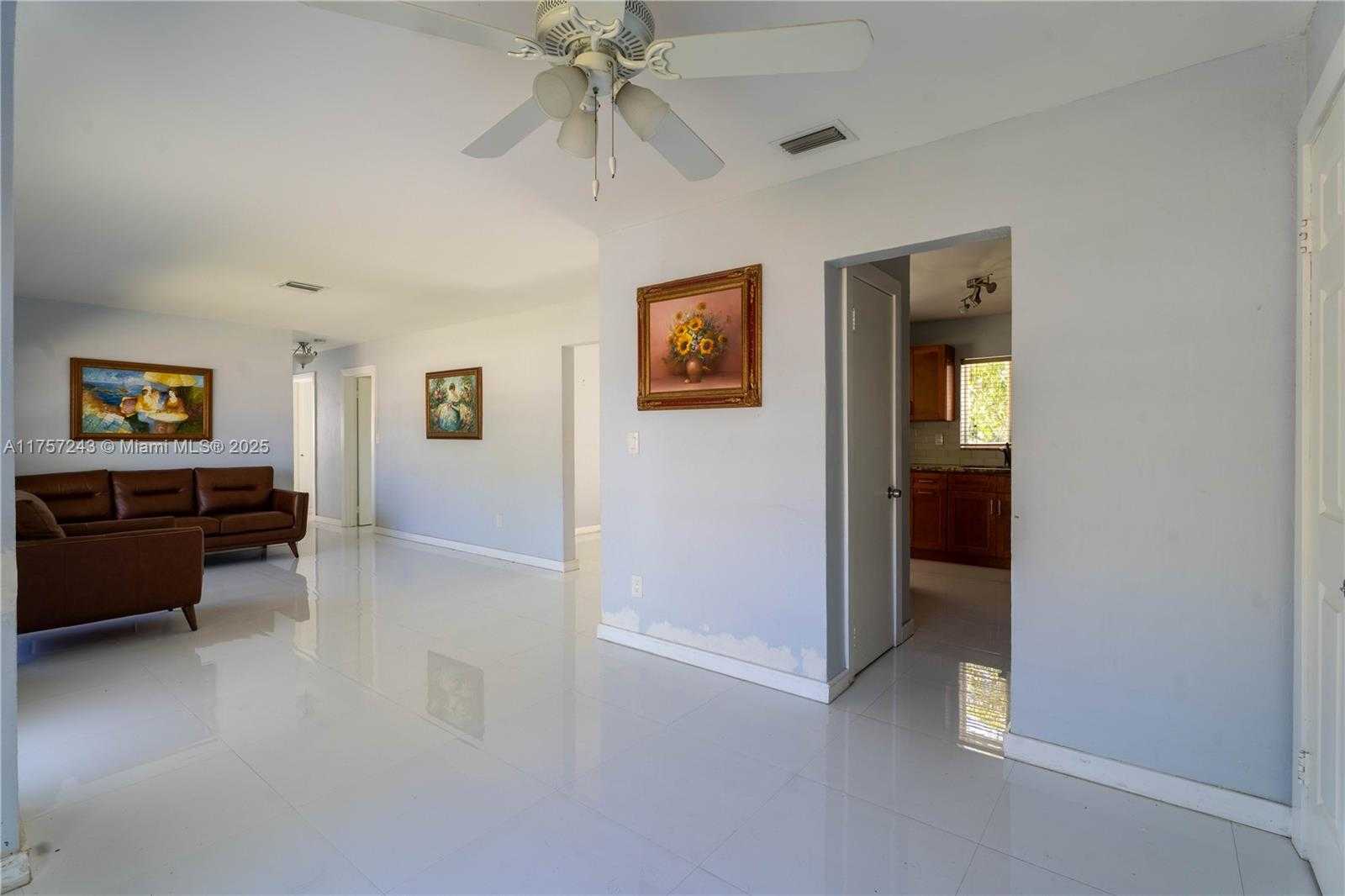 Small Image of 17924 SOUTH WEST 89TH PL, Palmetto Bay Number 17