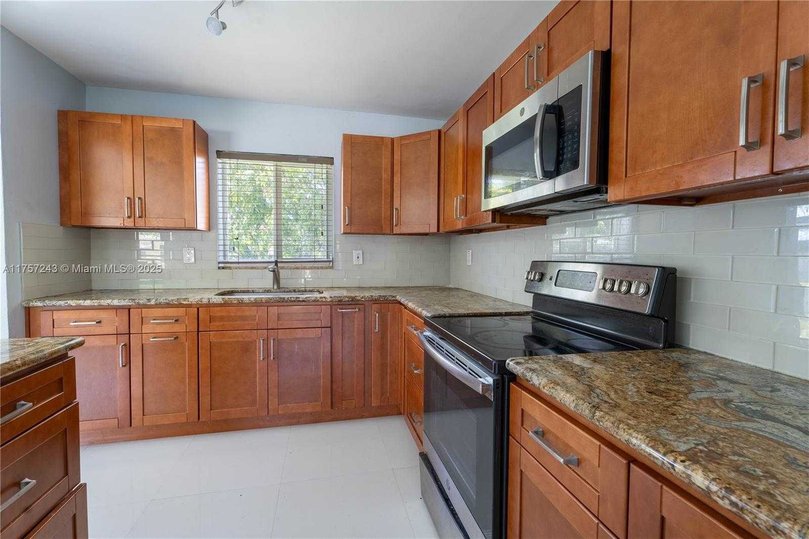 Small Image of 17924 SOUTH WEST 89TH PL, Palmetto Bay Number 18