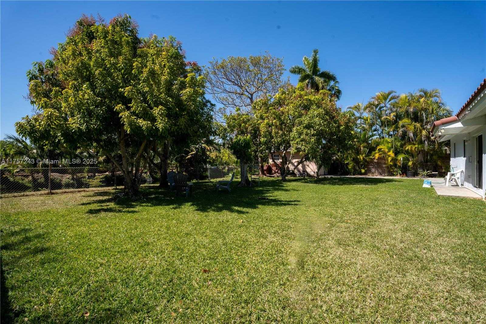 Small Image of 17924 SOUTH WEST 89TH PL, Palmetto Bay Number 26