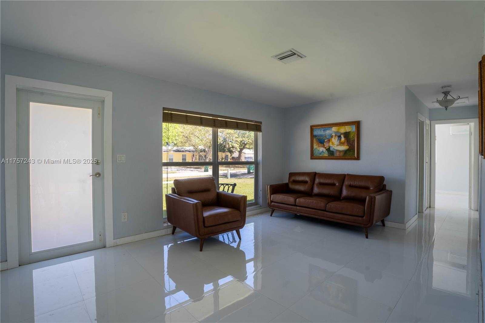 Small Image of 17924 SOUTH WEST 89TH PL, Palmetto Bay Number 6