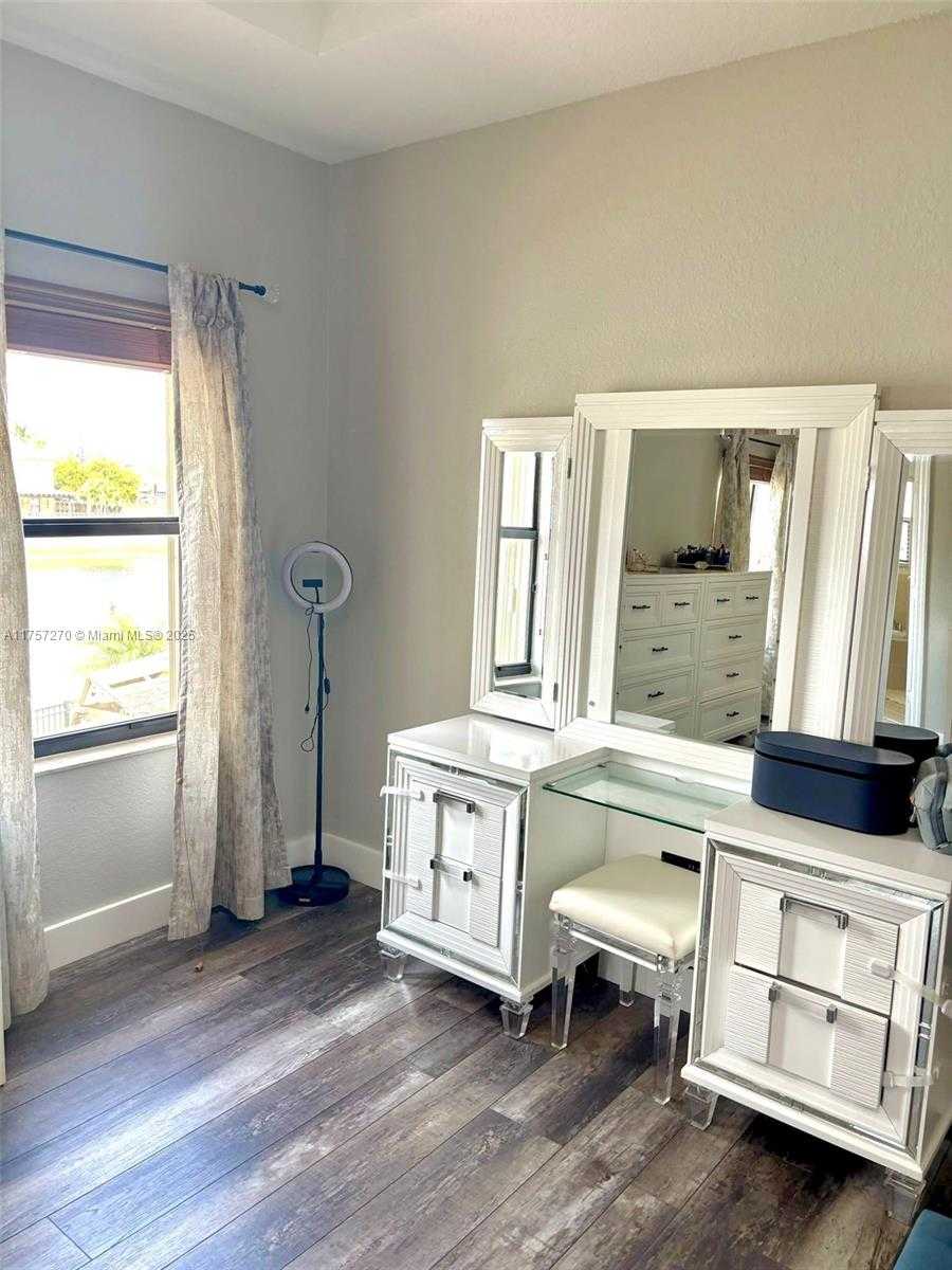 Small Image of 11333 SOUTH WEST 243RD TER, Homestead Number 19