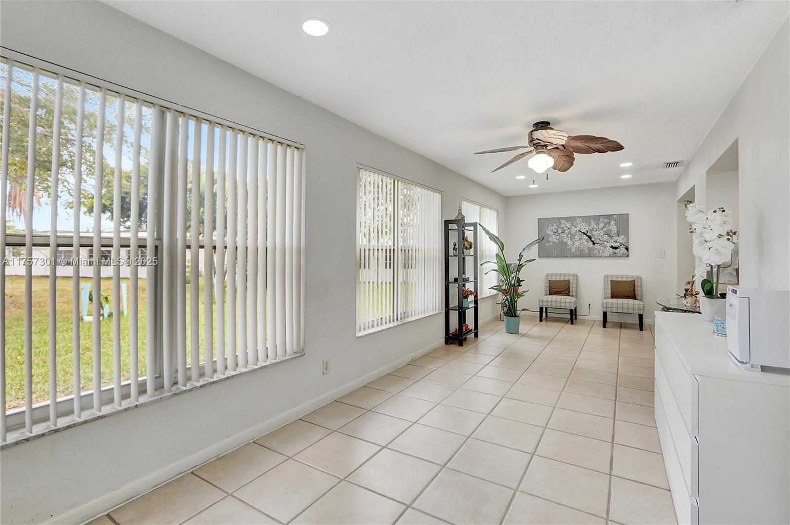 Small Image of 1010 NORTH WEST 73RD TER, Margate Number 13