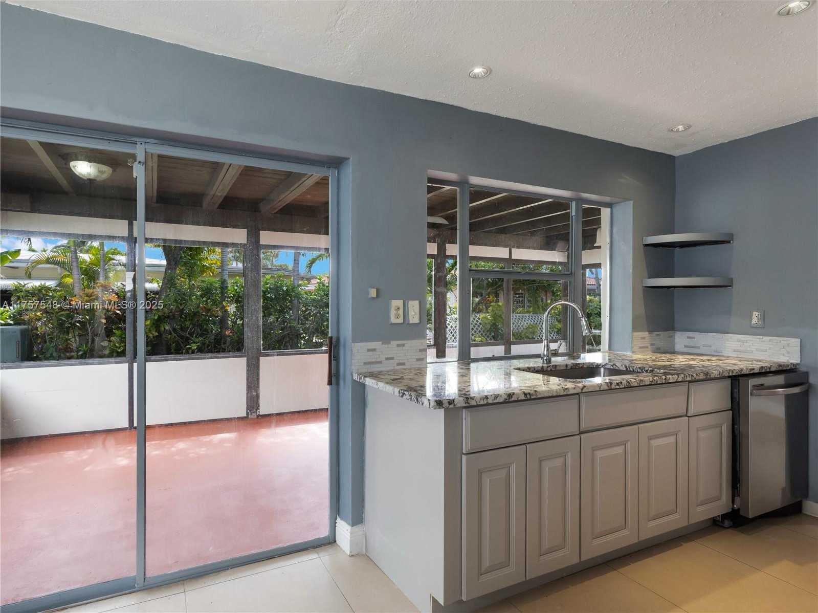 Small Image of 4938 NORTH WEST 48TH AVE, Tamarac Number 11