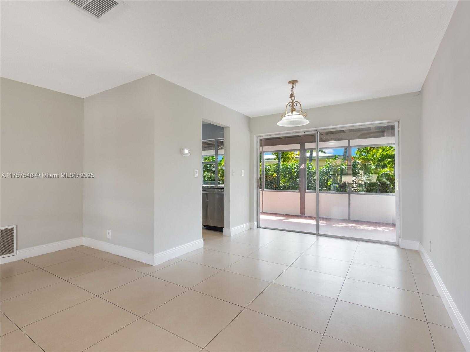 Small Image of 4938 NORTH WEST 48TH AVE, Tamarac Number 16