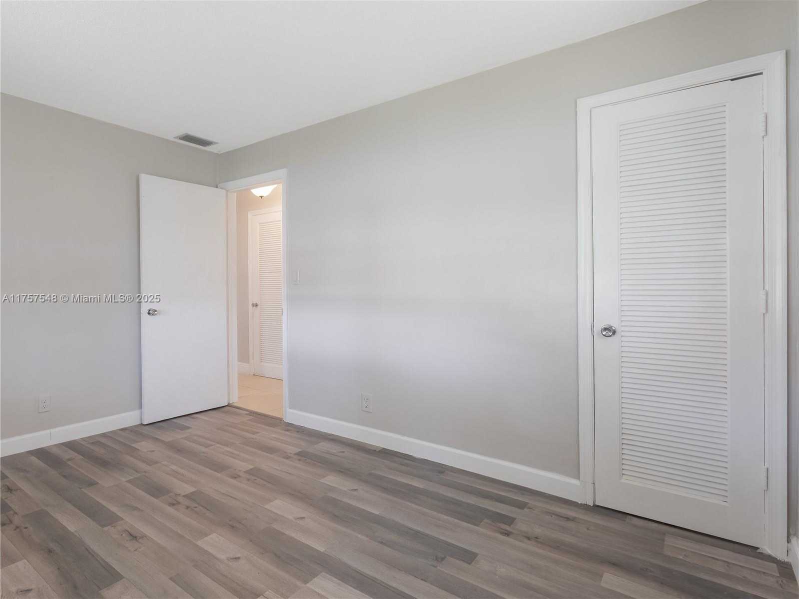 Small Image of 4938 NORTH WEST 48TH AVE, Tamarac Number 22