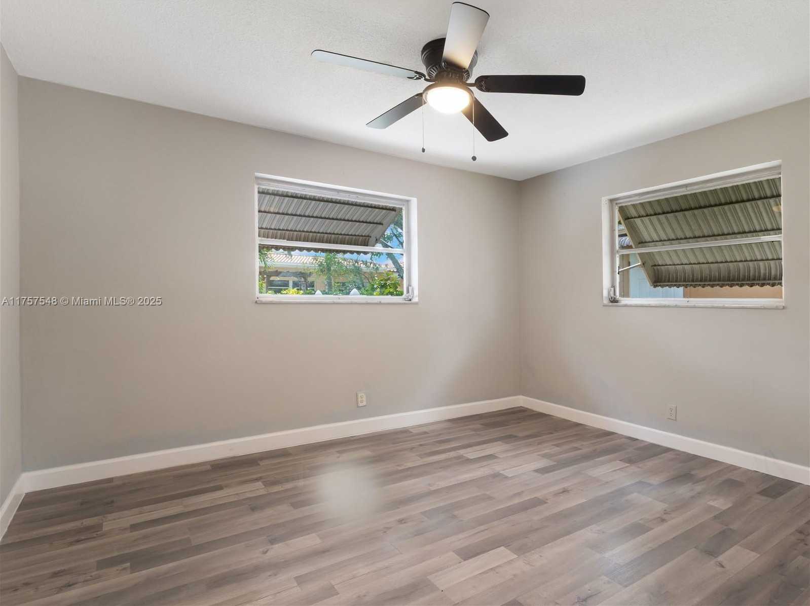 Small Image of 4938 NORTH WEST 48TH AVE, Tamarac Number 34