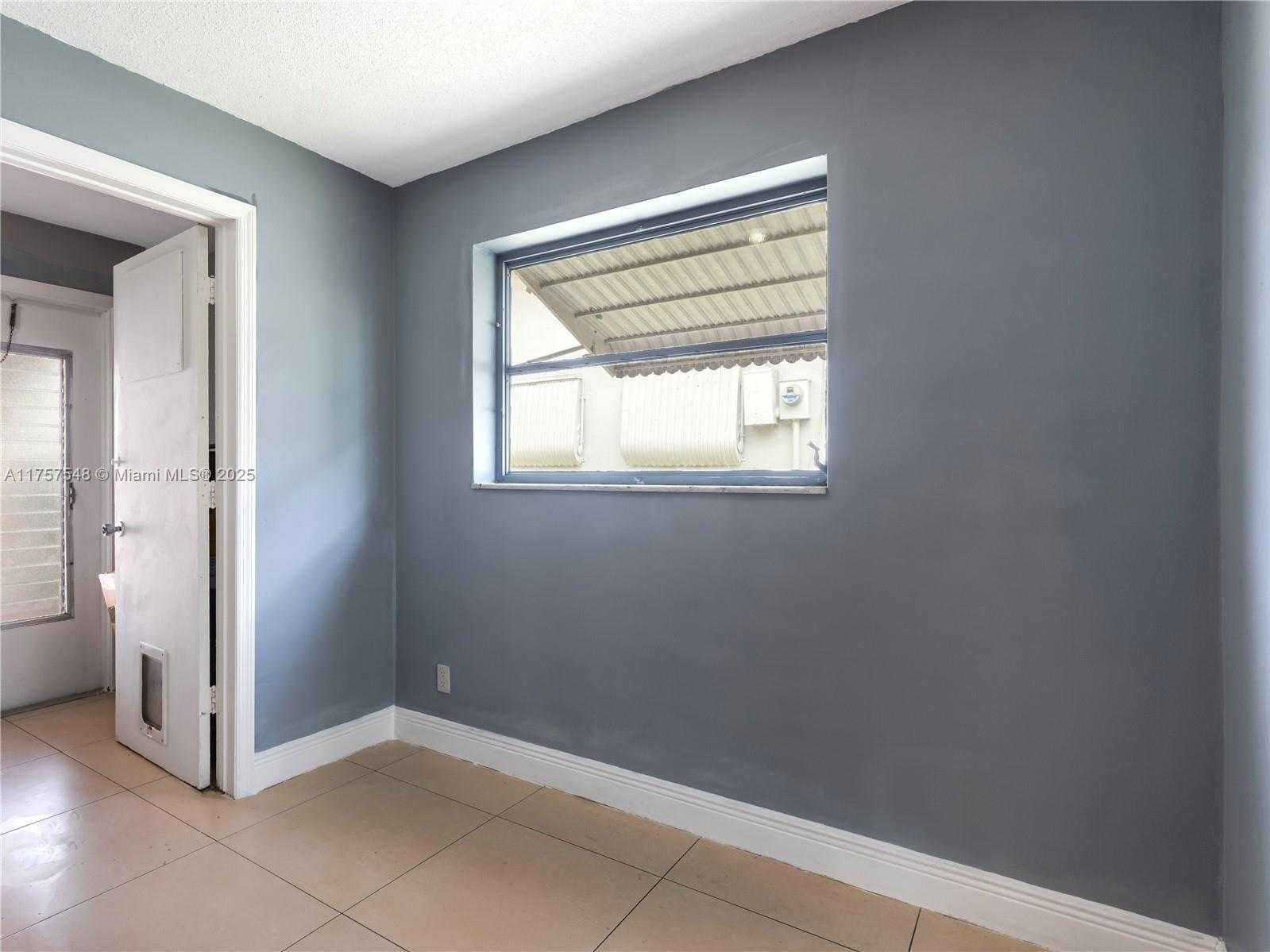 Small Image of 4938 NORTH WEST 48TH AVE, Tamarac Number 37