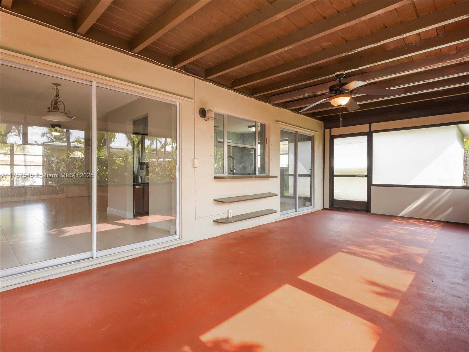 Small Image of 4938 NORTH WEST 48TH AVE, Tamarac Number 44
