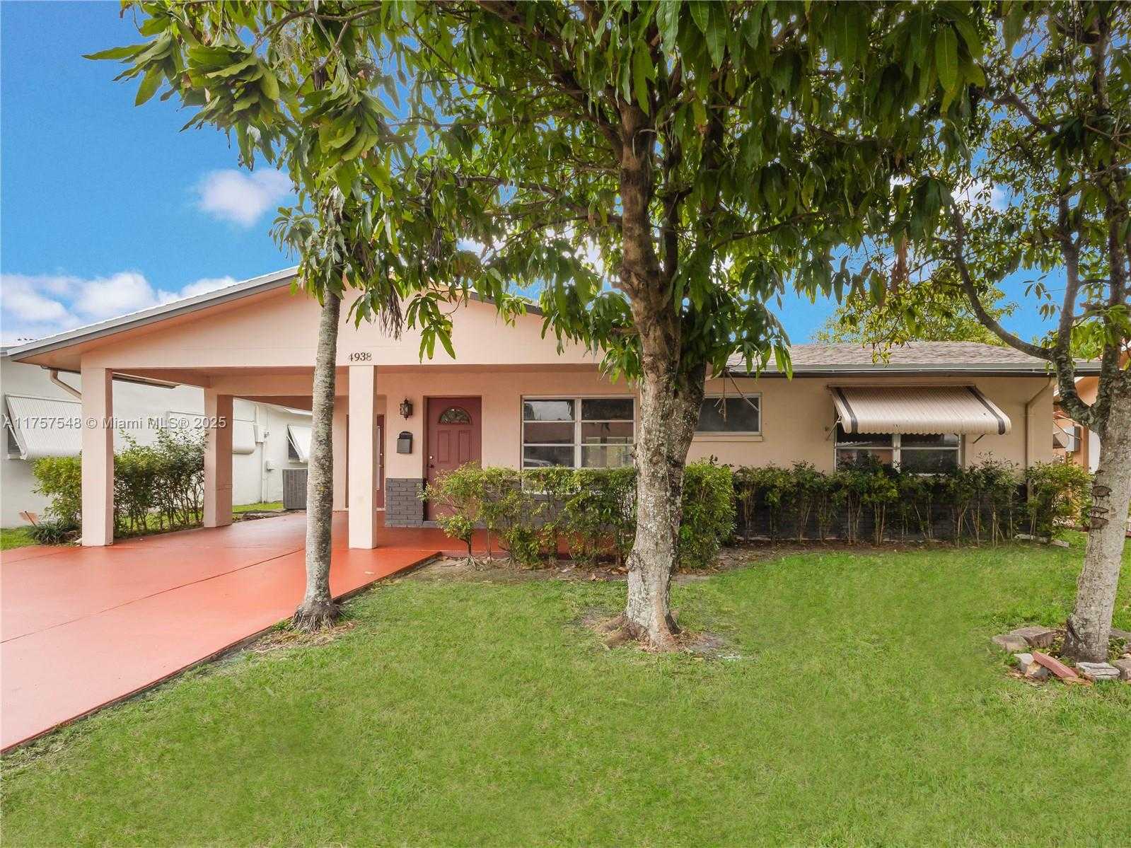 Small Image of 4938 NORTH WEST 48TH AVE, Tamarac Number 6