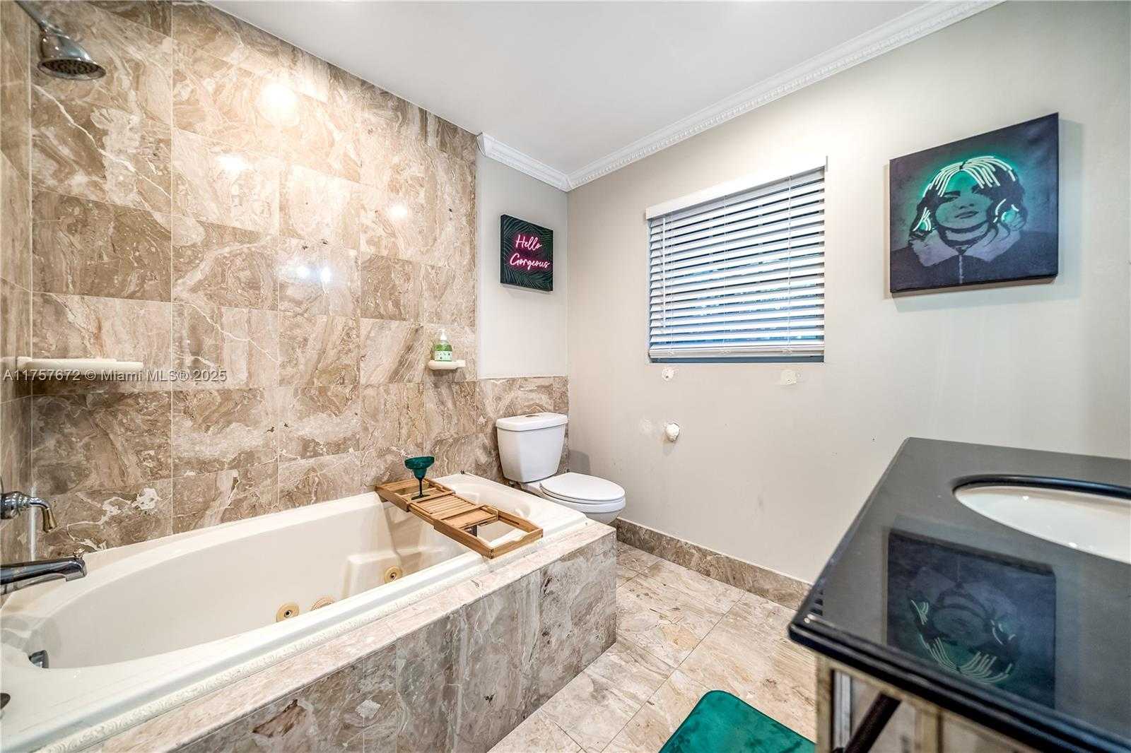 Small Image of 1652 NORTH EAST 39TH ST, Oakland Park Number 11