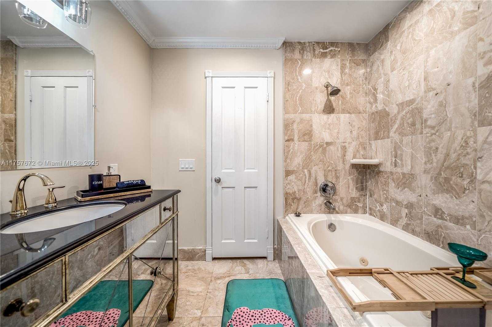 Small Image of 1652 NORTH EAST 39TH ST, Oakland Park Number 12