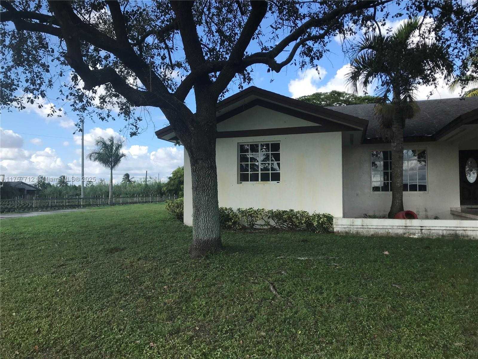 Small Image of 22171 SOUTH WEST 274TH ST, Homestead Number 10