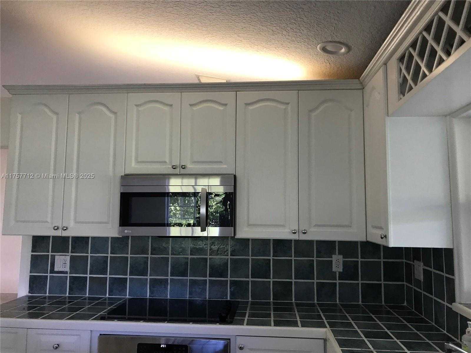 Small Image of 22171 SOUTH WEST 274TH ST, Homestead Number 7