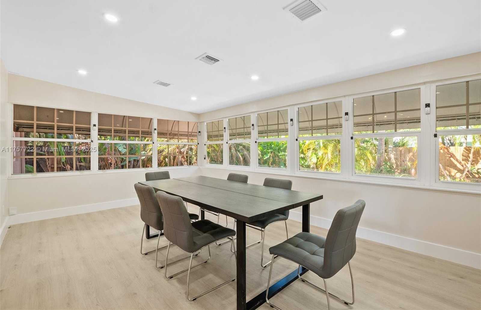 Small Image of 2725 NORTH EAST 21ST AVE, Fort Lauderdale Number 12